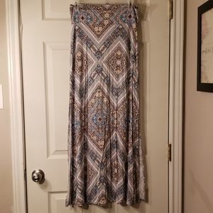 Chatlotte Russe Maxi skirt